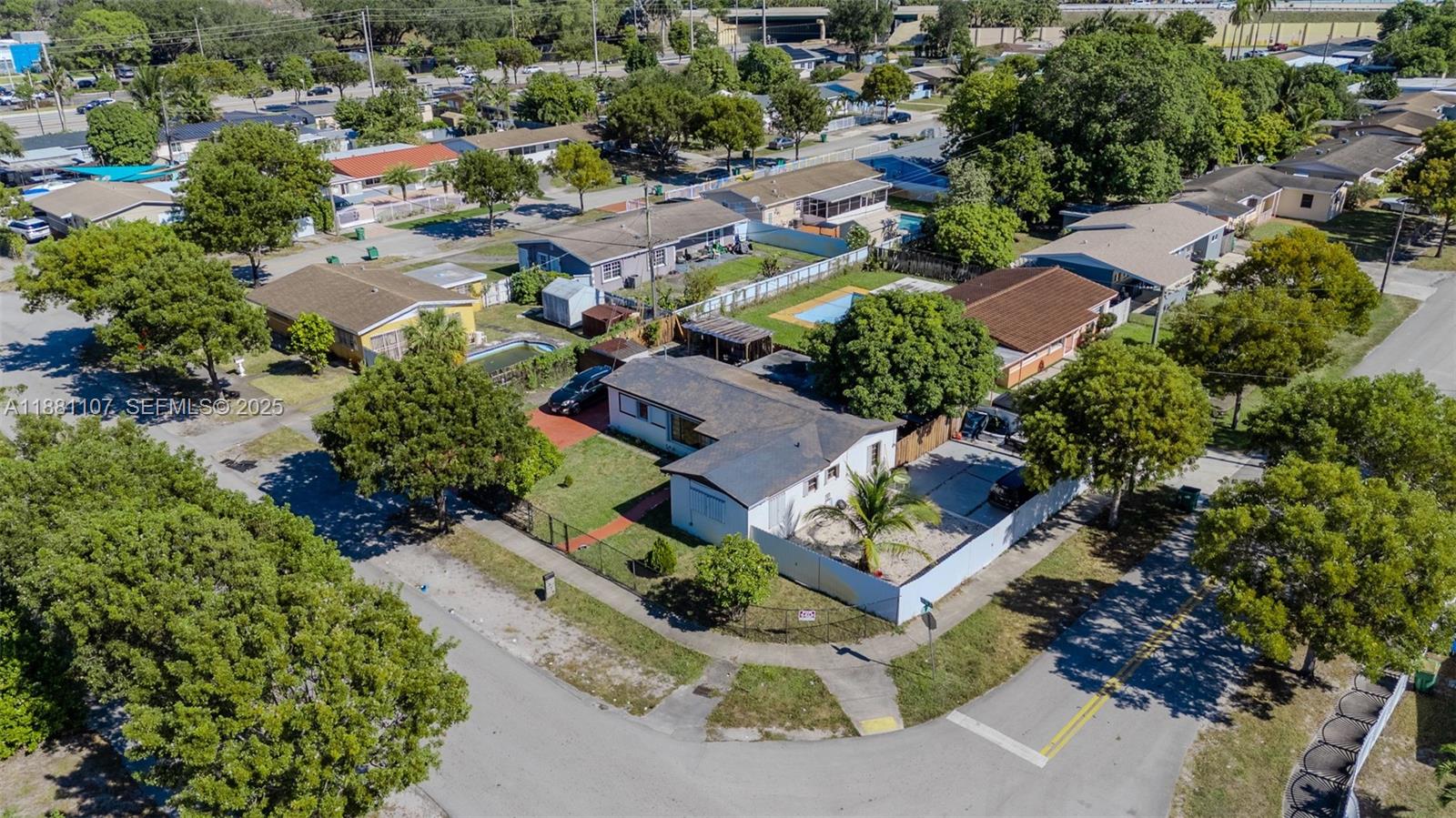 A11881107 Property Photo 6