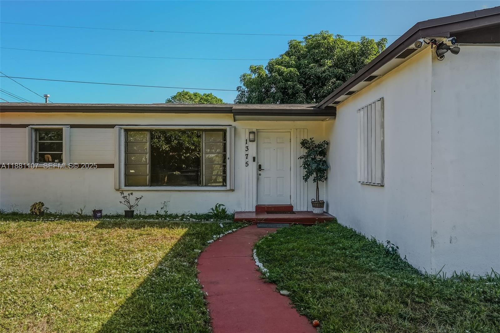 A11881107 Property Photo 14