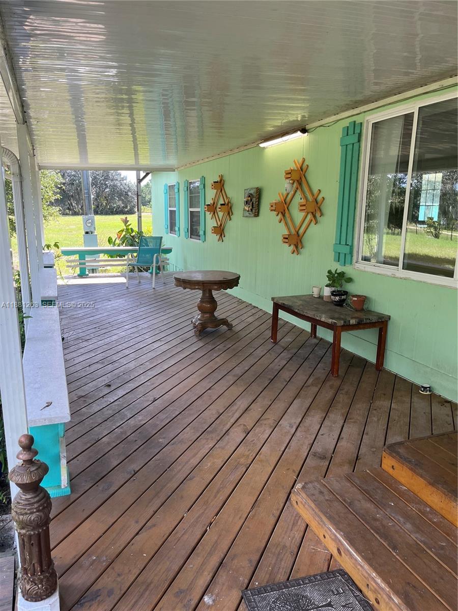 105 Farrer Road Property Photo 2
