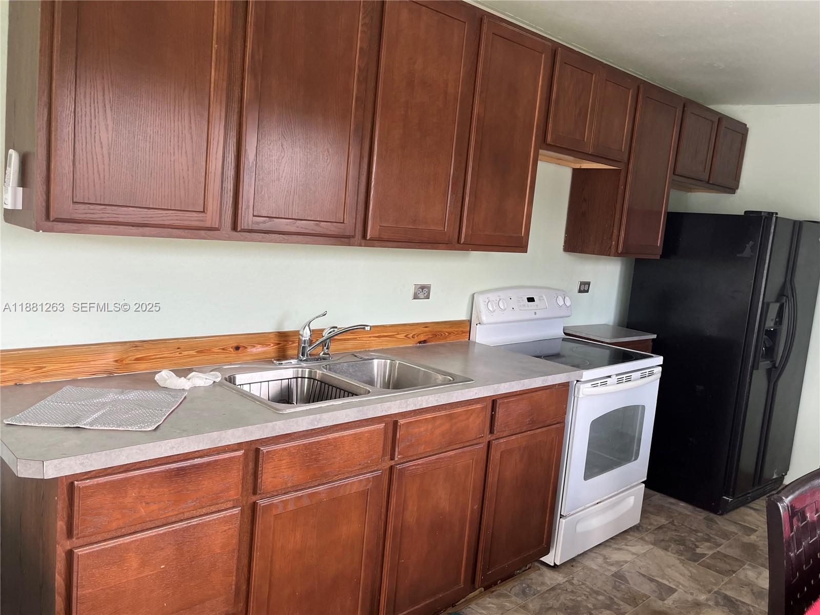 105 Farrer Road Property Photo 41