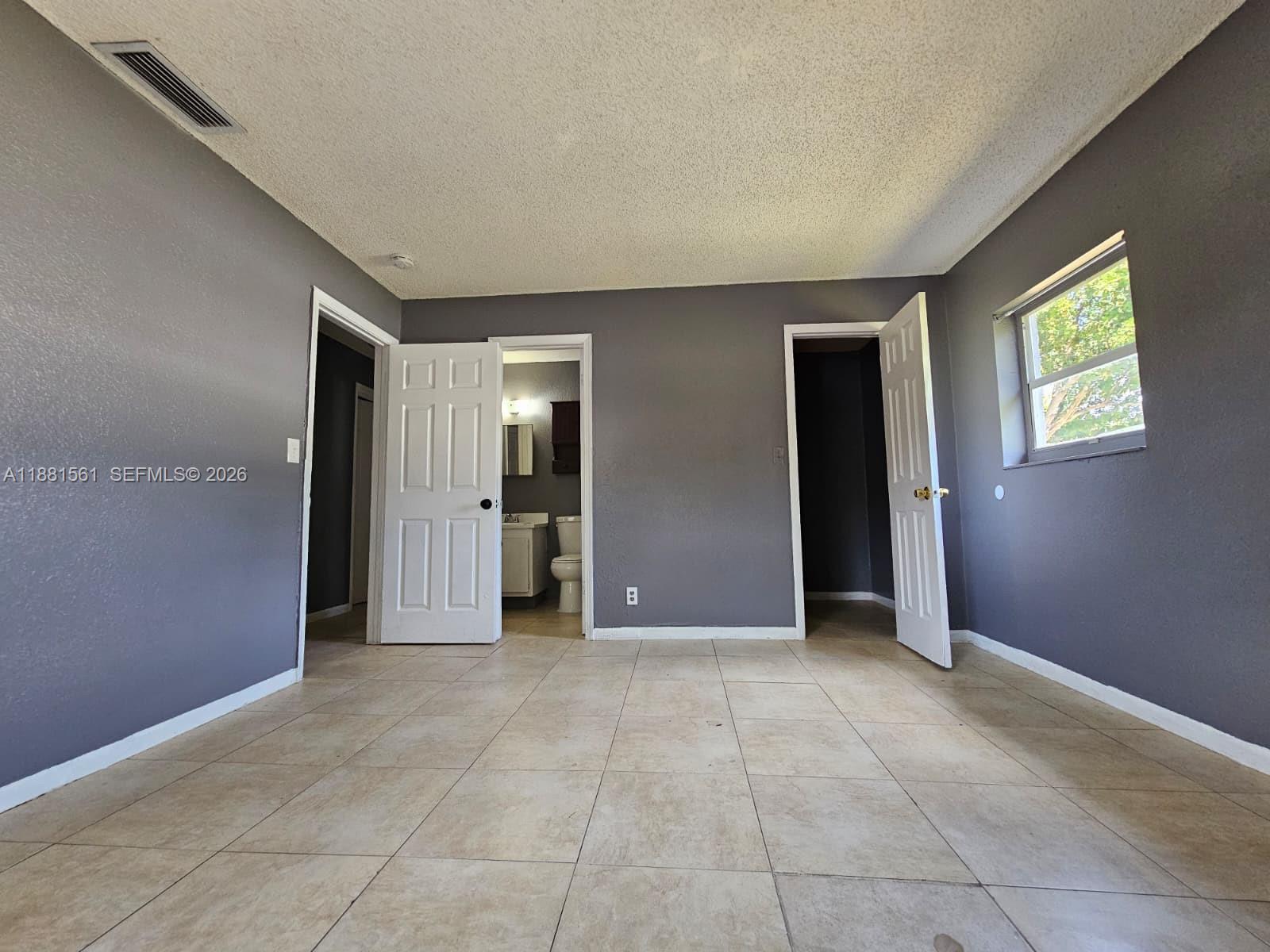 325 Sw 80th Terrace Property Photo 13