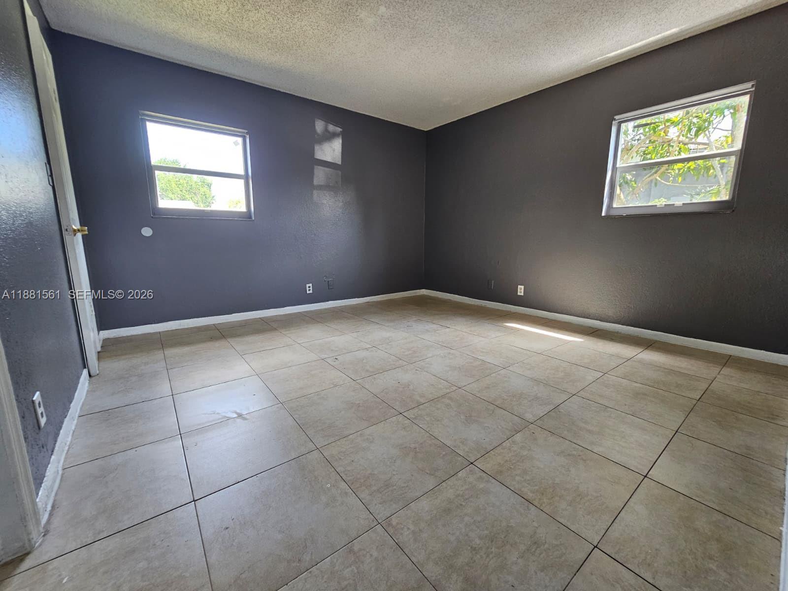 325 Sw 80th Terrace Property Photo 17