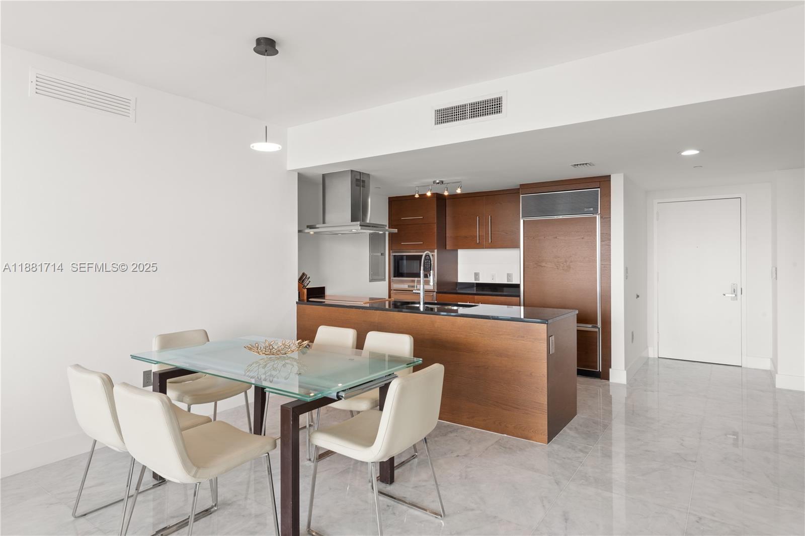 495 Brickell Avenue 5003 Property Photo 5