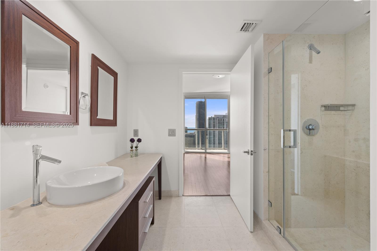 495 Brickell Avenue 5003 Property Photo 17