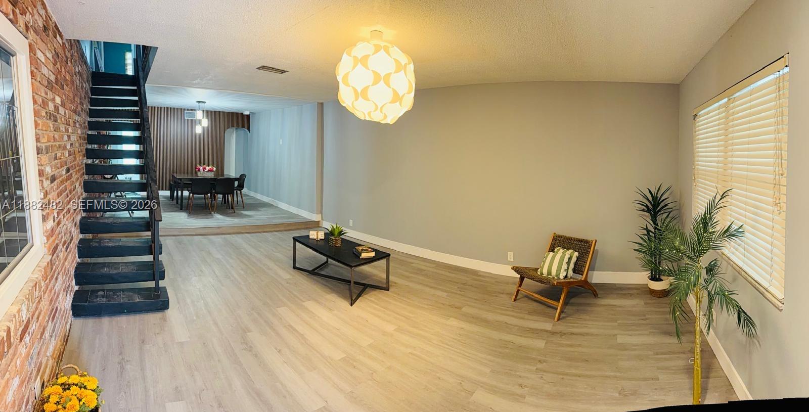 2270 Sw 46th Court Property Photo 4