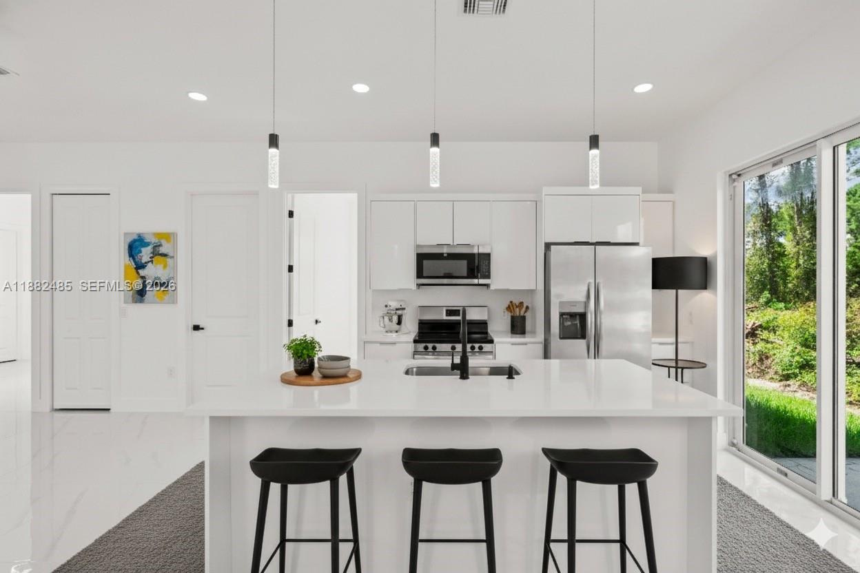 936 Anthony E Property Photo 1