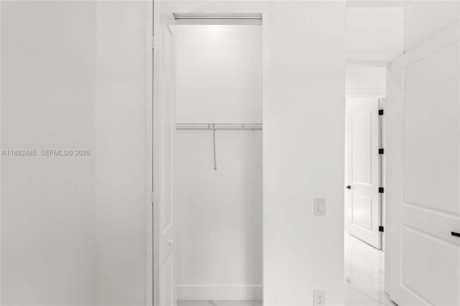 936 Anthony E Property Photo 28