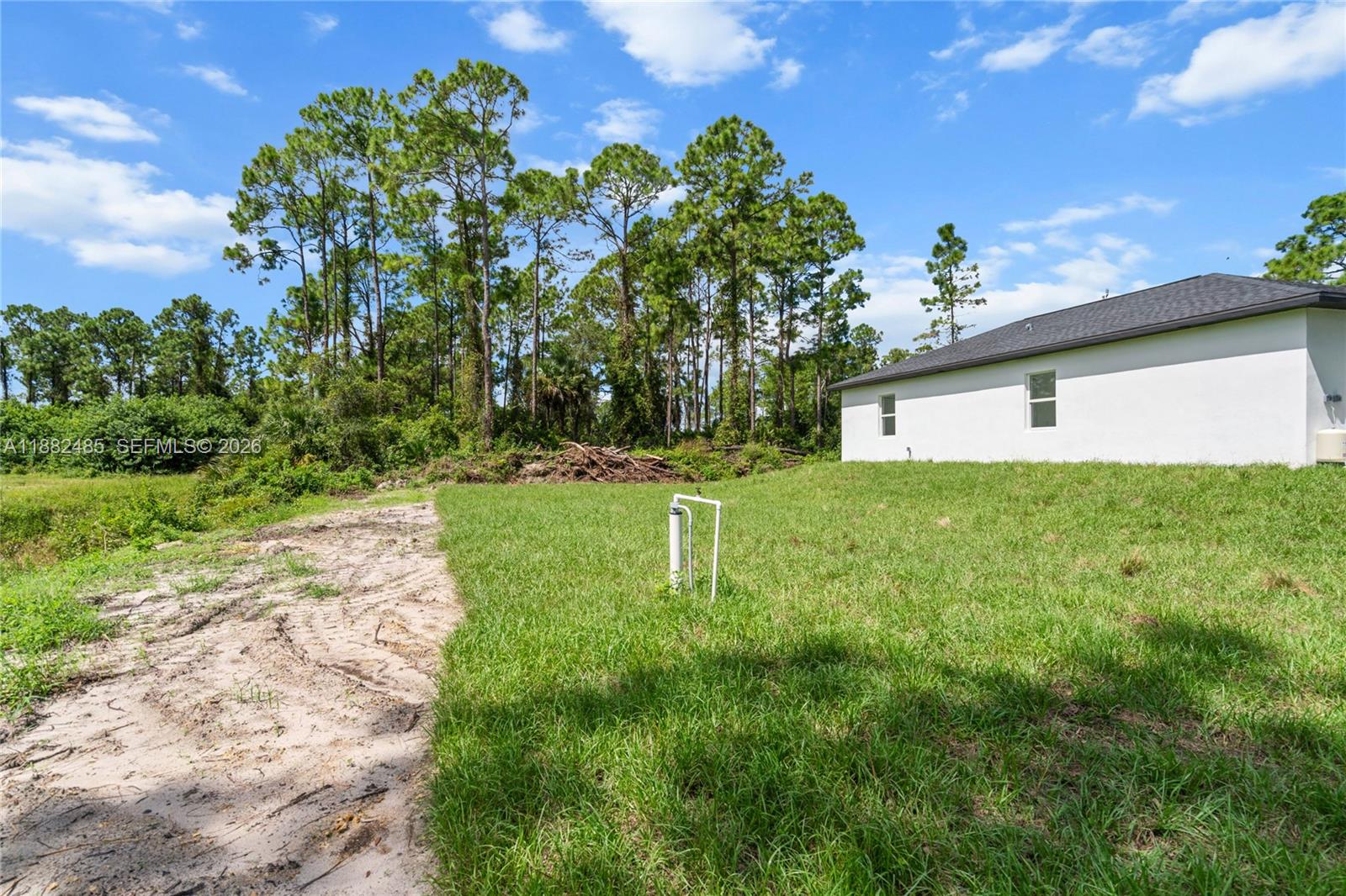 936 Anthony E Property Photo 31