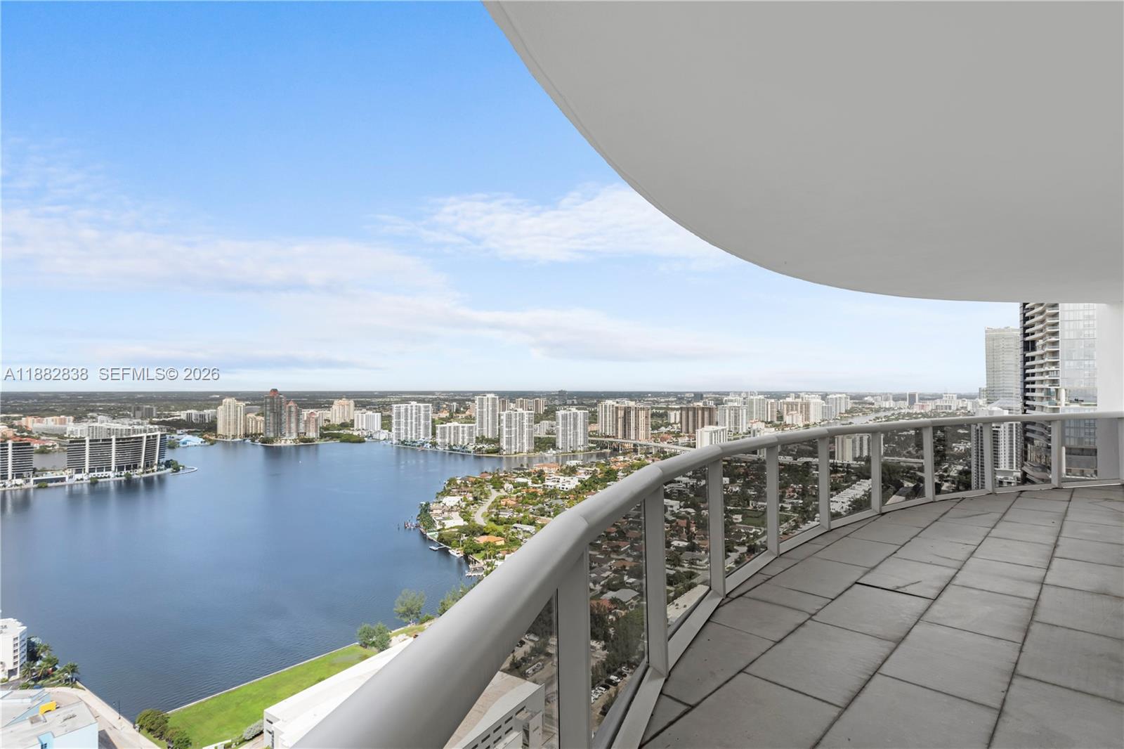 18201 Collins Avenue 5301 Property Photo 5