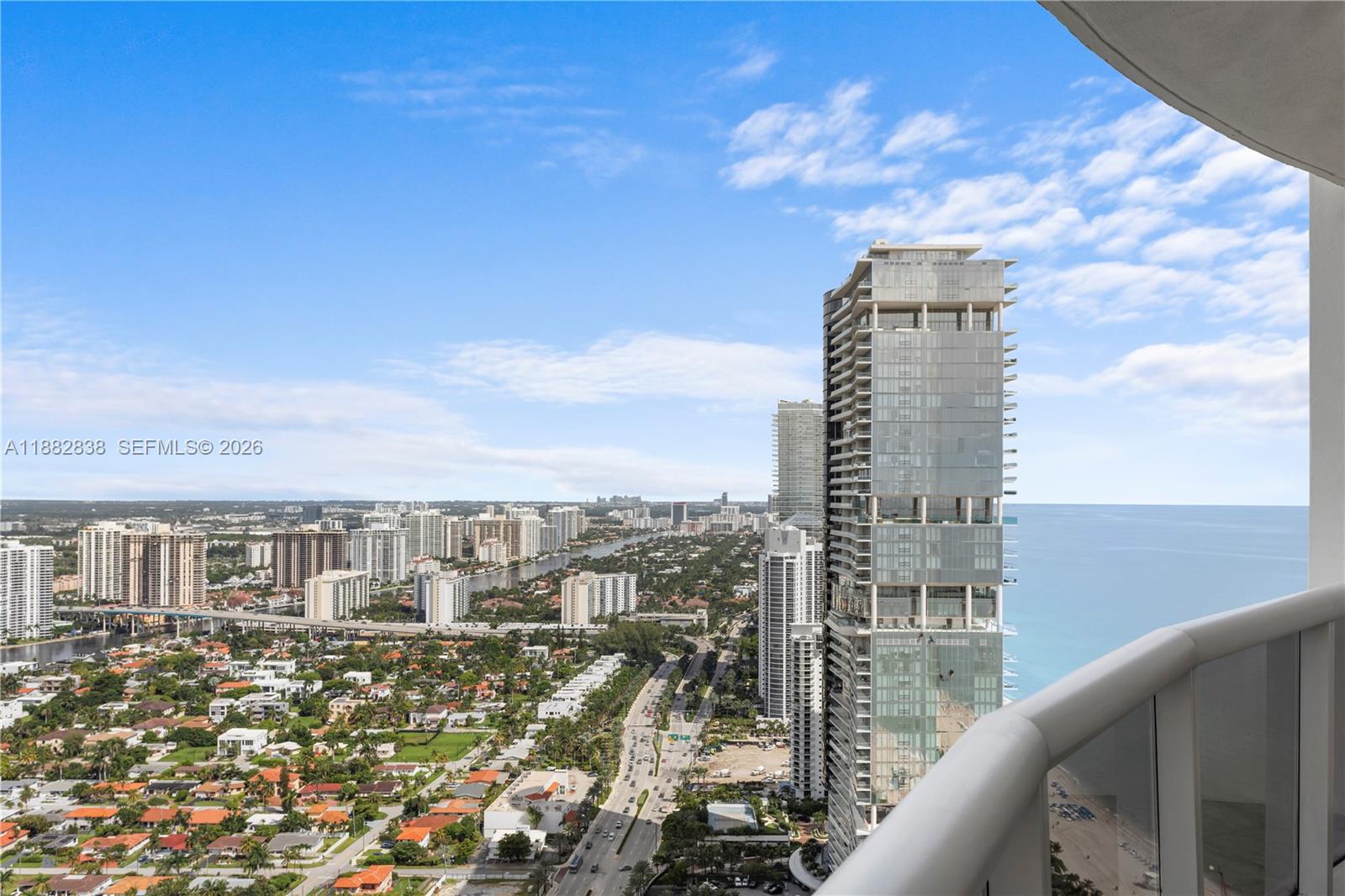 18201 Collins Avenue 5301 Property Photo 8