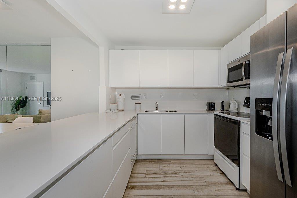 A11882943 Property Photo 5
