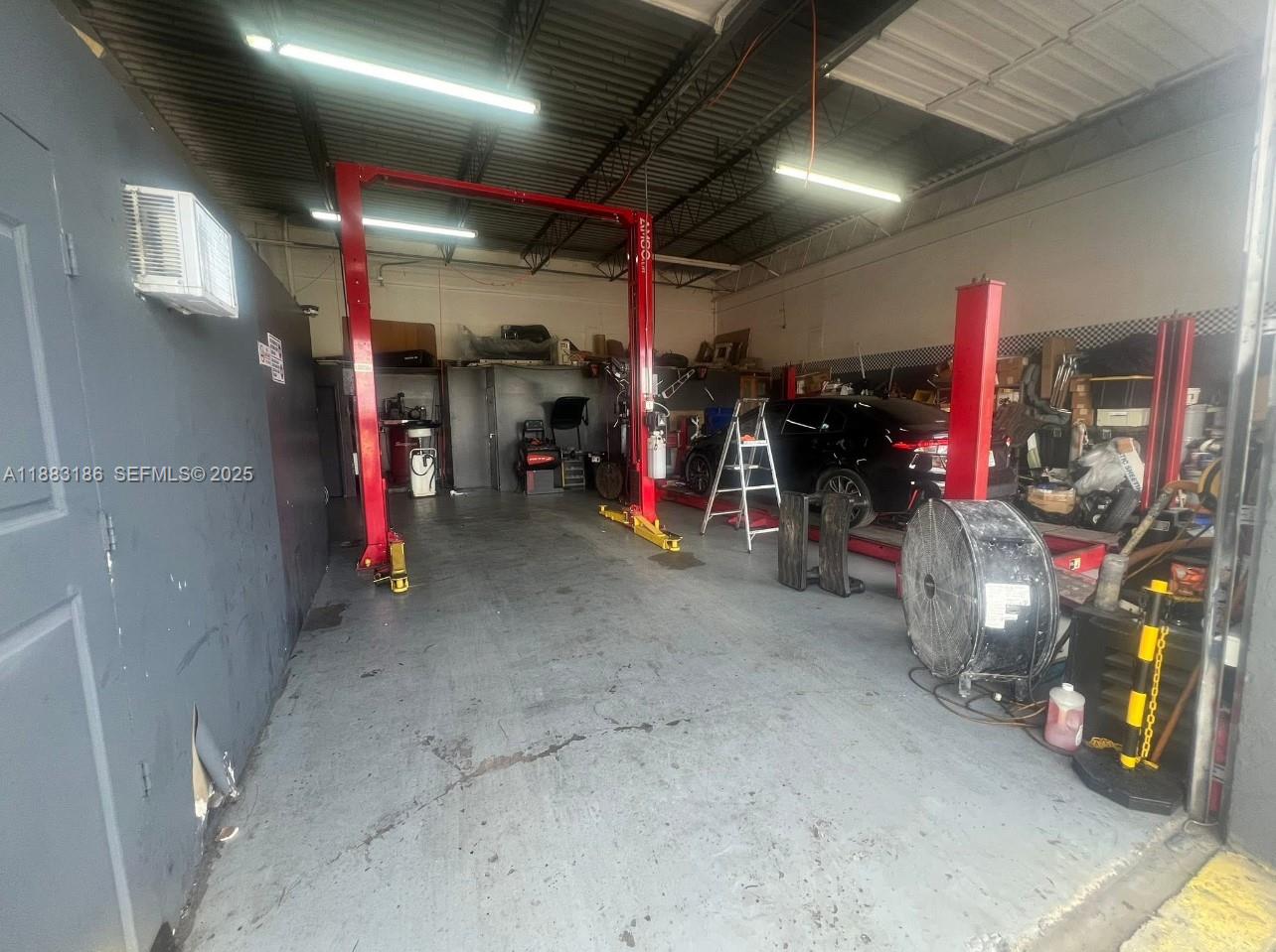 A11883186 Property Photo 4