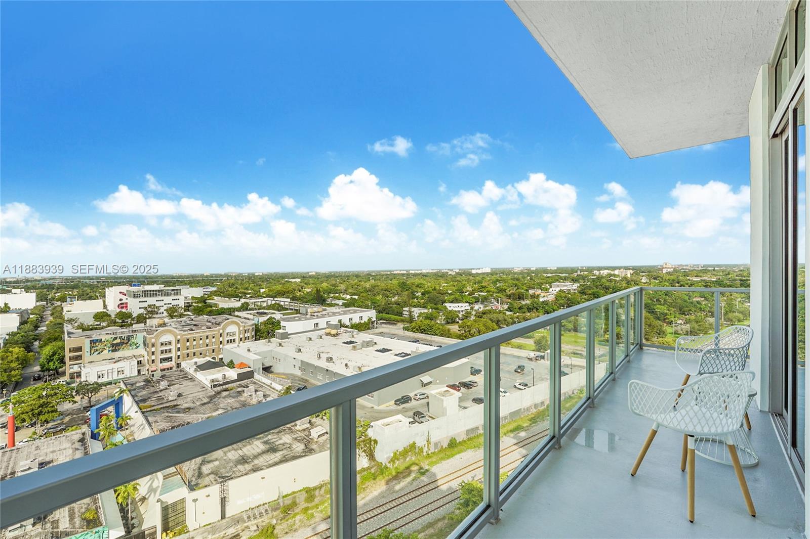 A11883939 Property Photo 5