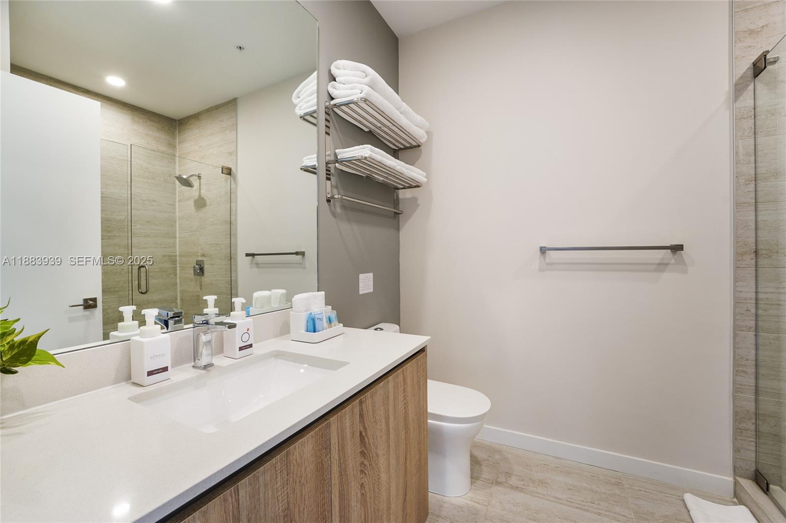 A11883939 Property Photo 10