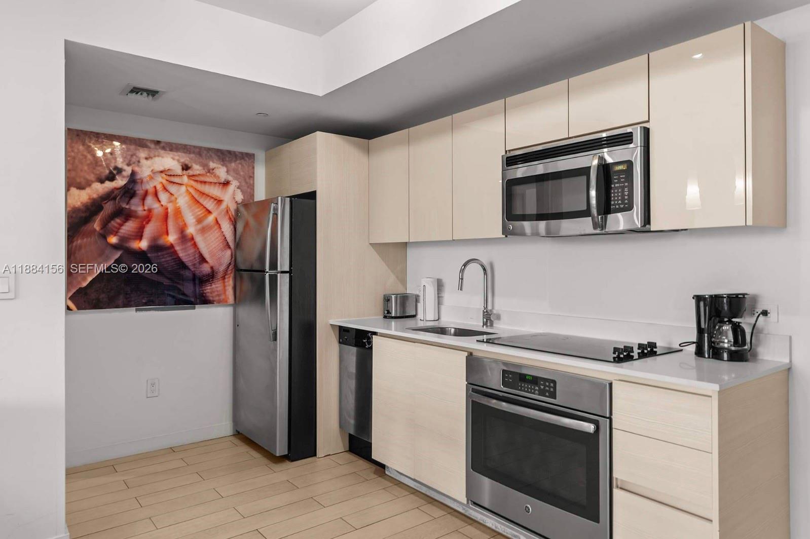A11884156 Property Photo 17