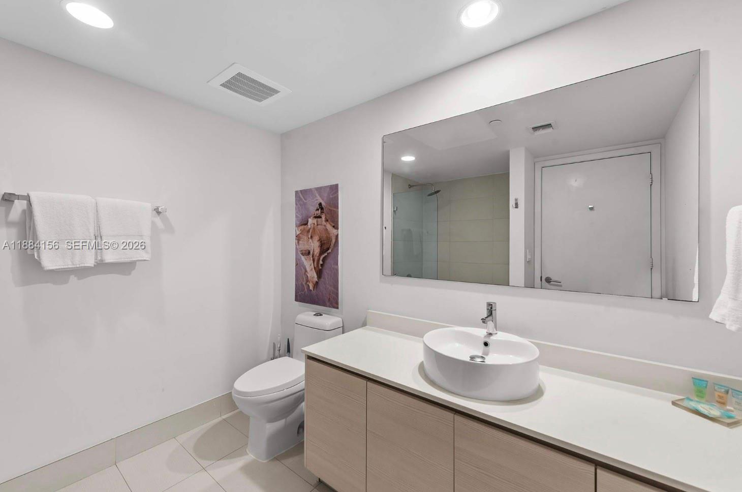A11884156 Property Photo 26