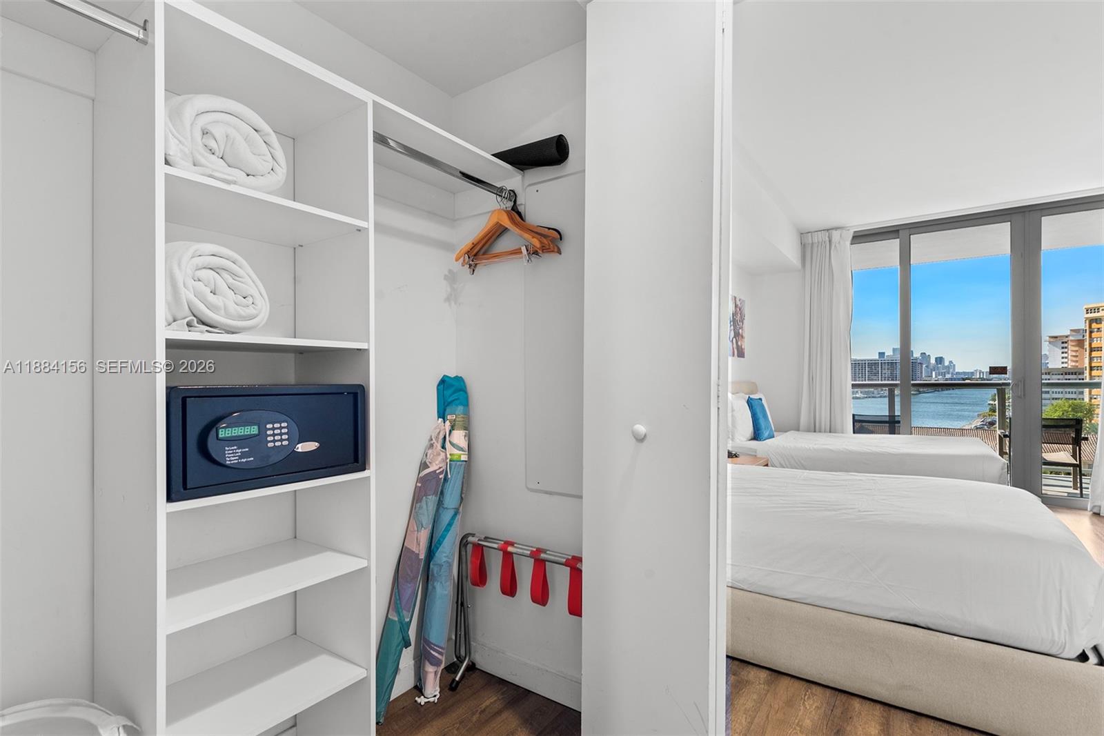 A11884156 Property Photo 29