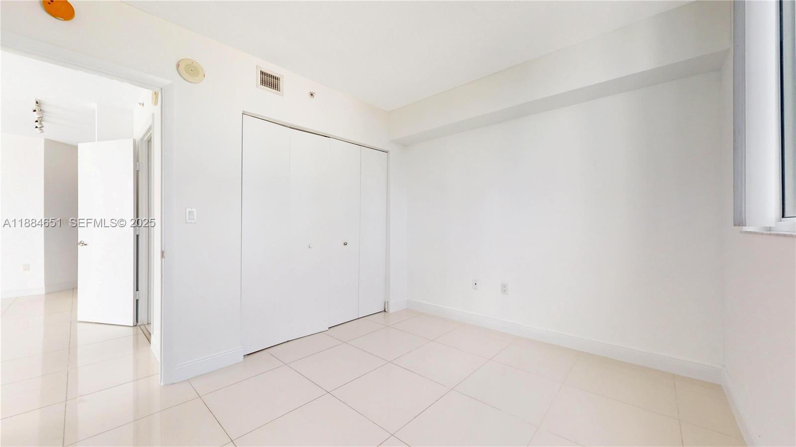 1871 S River Drive 1205 Property Photo 10