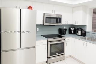 255 Central Boulevard Property Photo 6