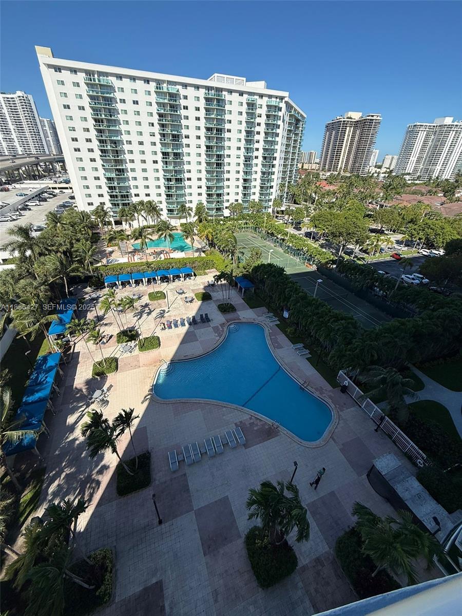 19370 Collins Avenue 904 Property Photo 5