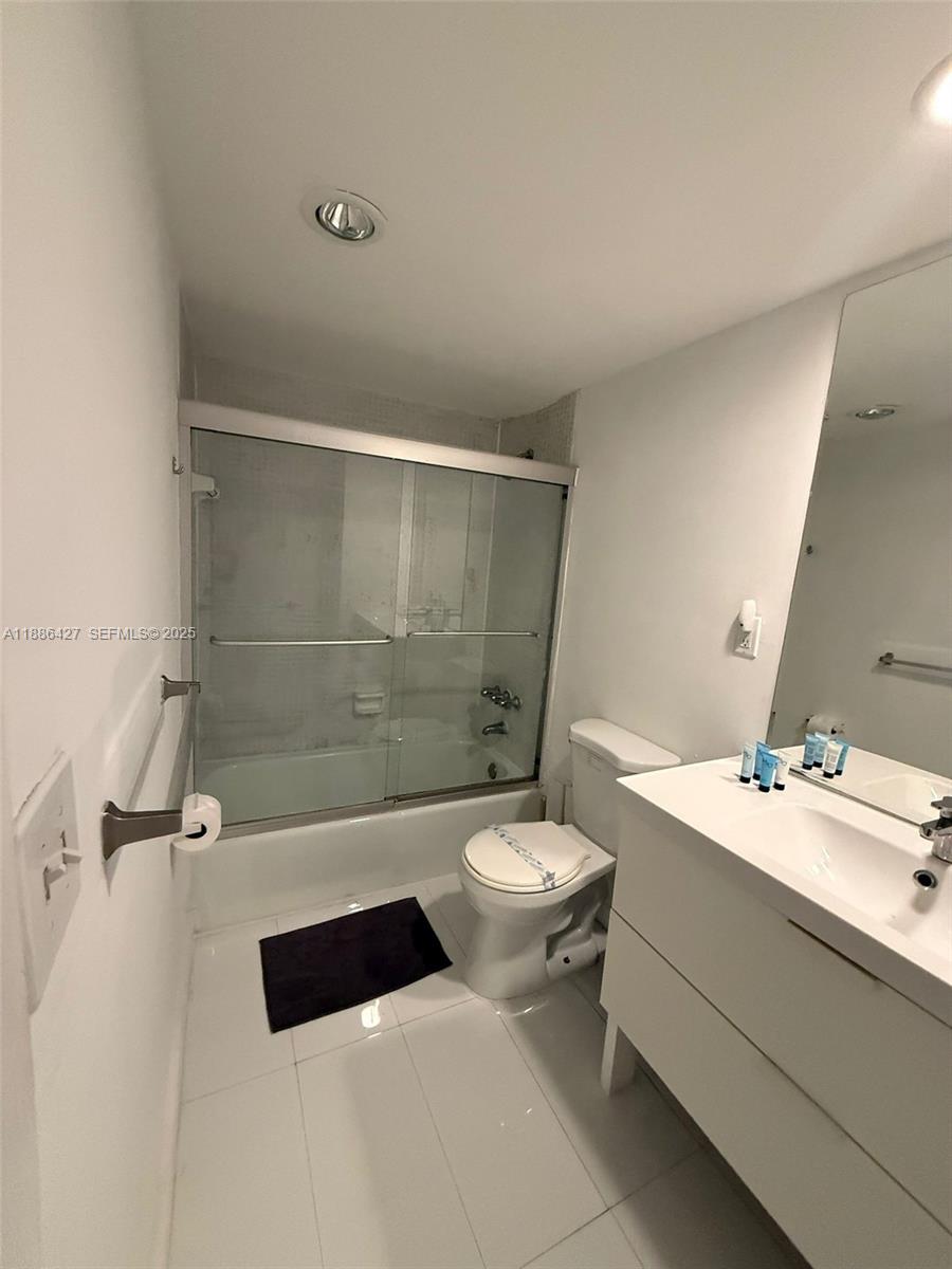 19370 Collins Avenue 904 Property Photo 25