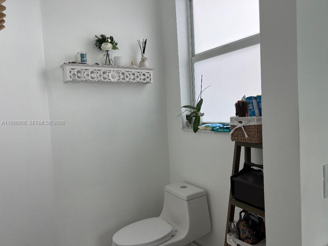 18247 Nw 88th Place Property Photo 26