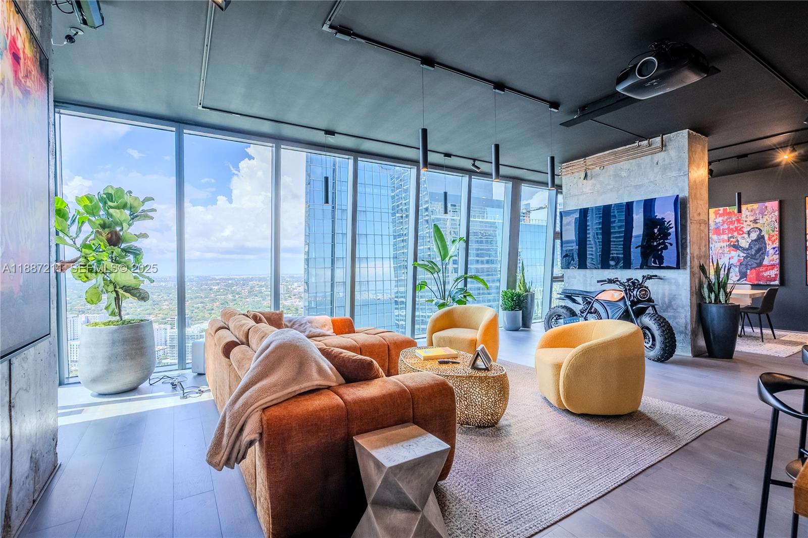 1451 Brickell Avenue 3903 Property Photo 5