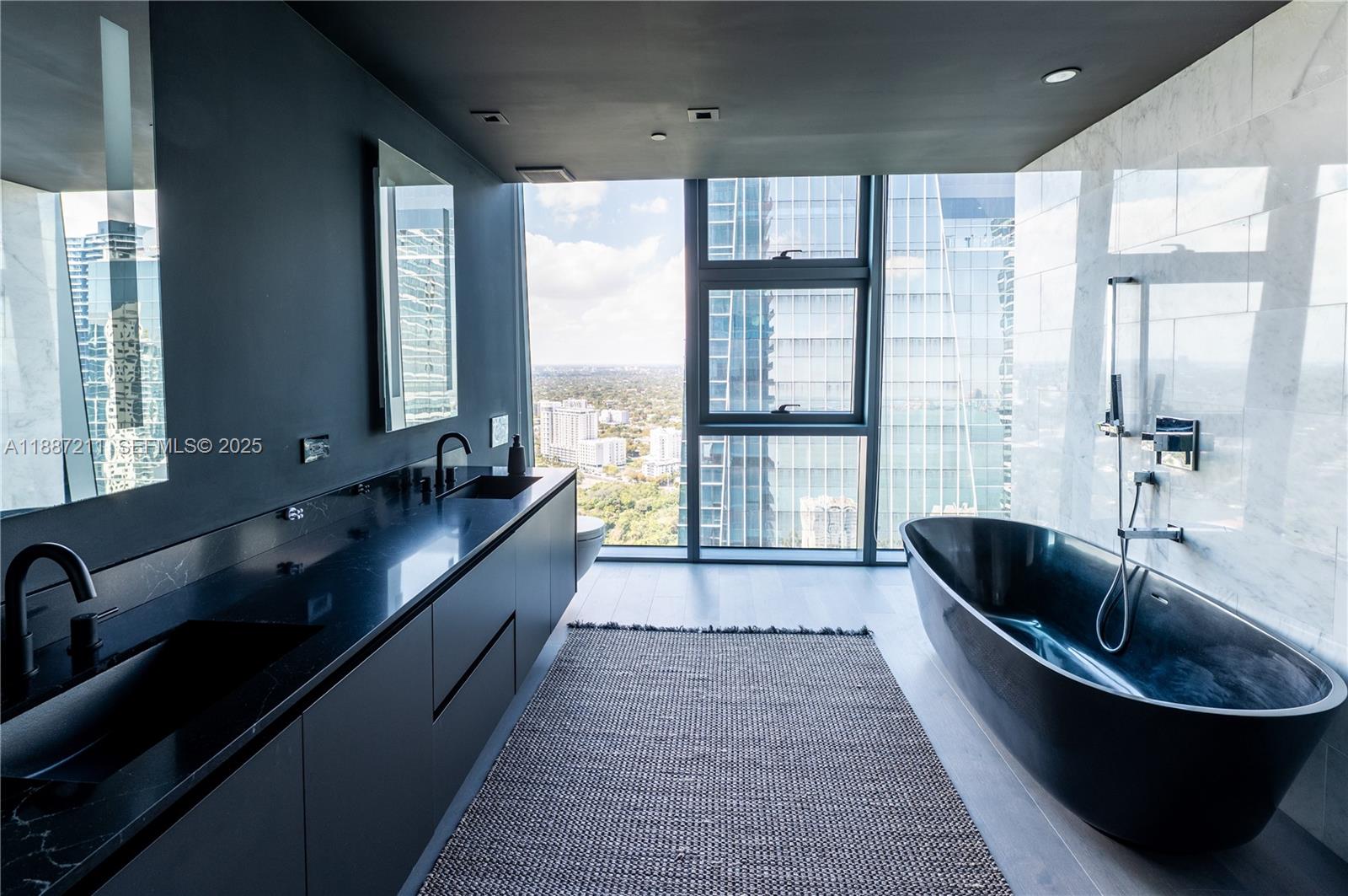 1451 Brickell Avenue 3903 Property Photo 21