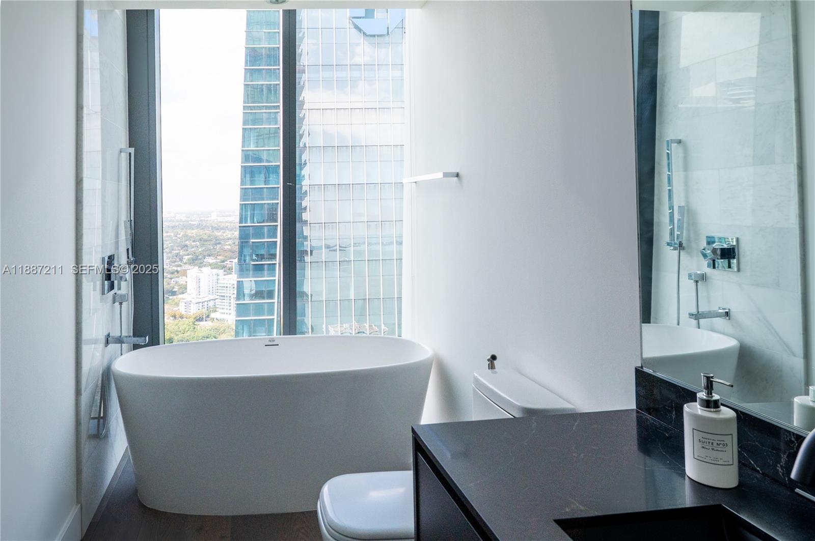 1451 Brickell Avenue 3903 Property Photo 29