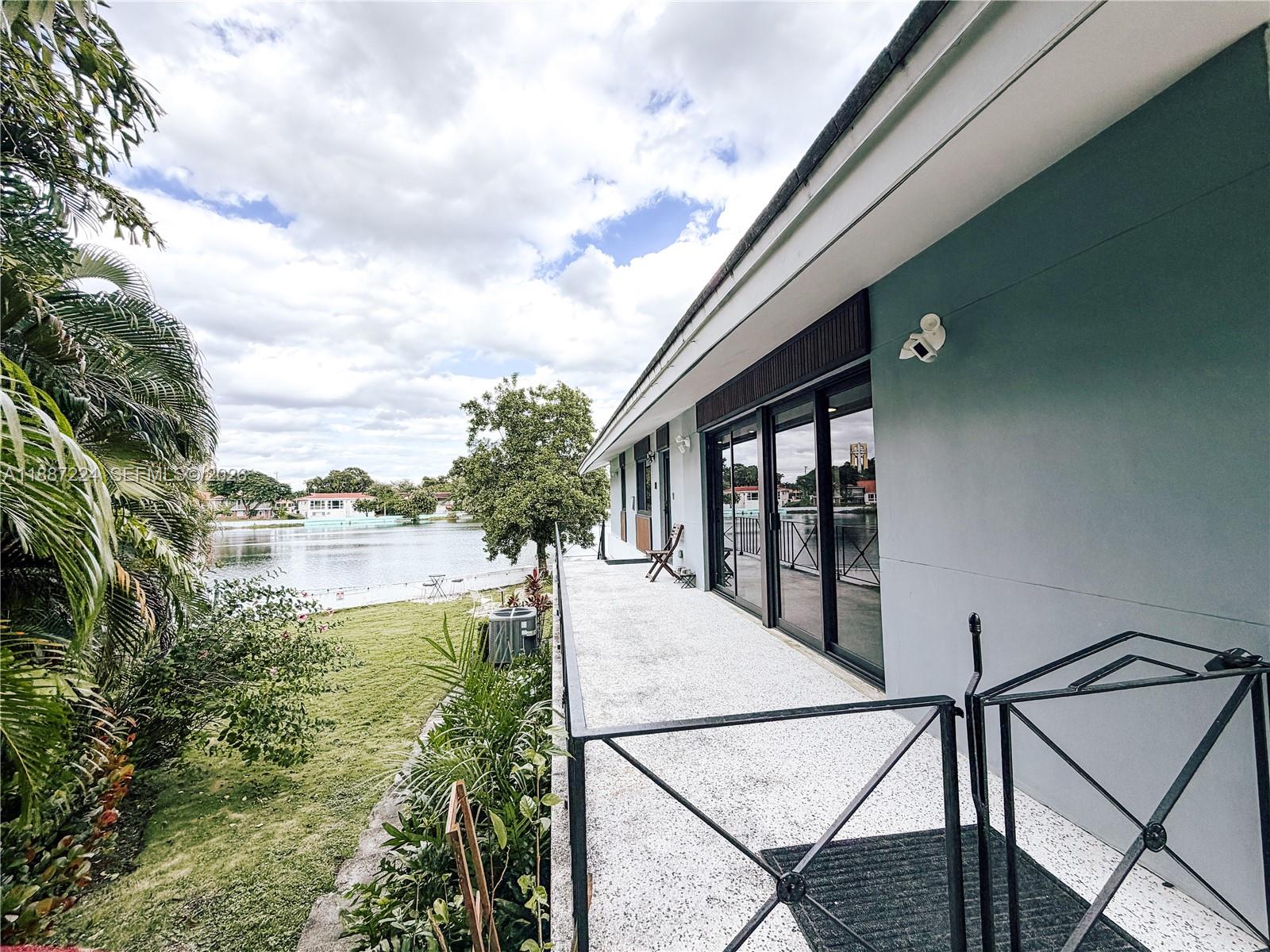 A11887224 Property Photo 6