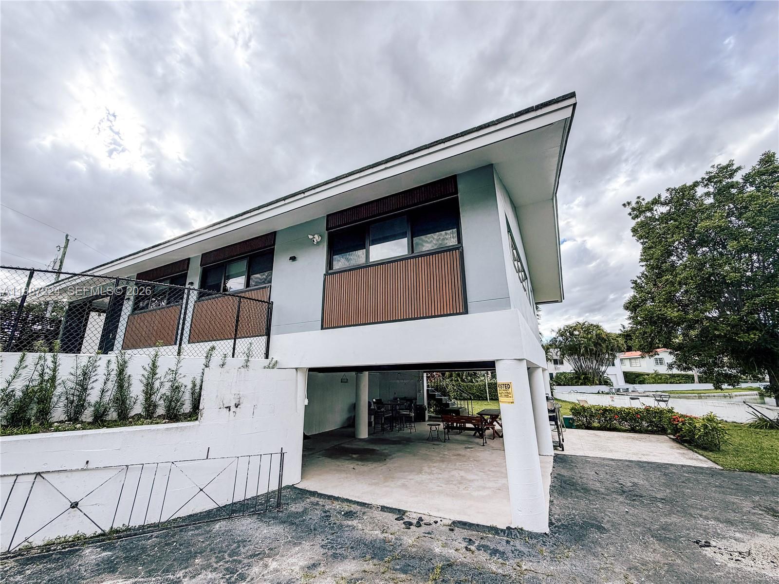 A11887224 Property Photo 7