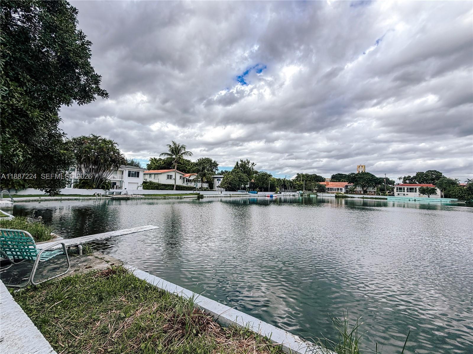 A11887224 Property Photo 10
