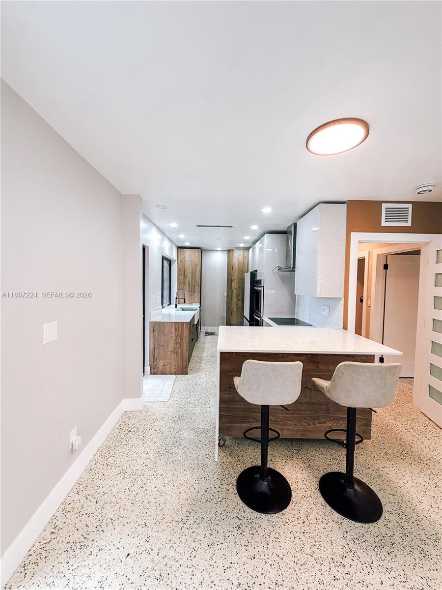 A11887224 Property Photo 22