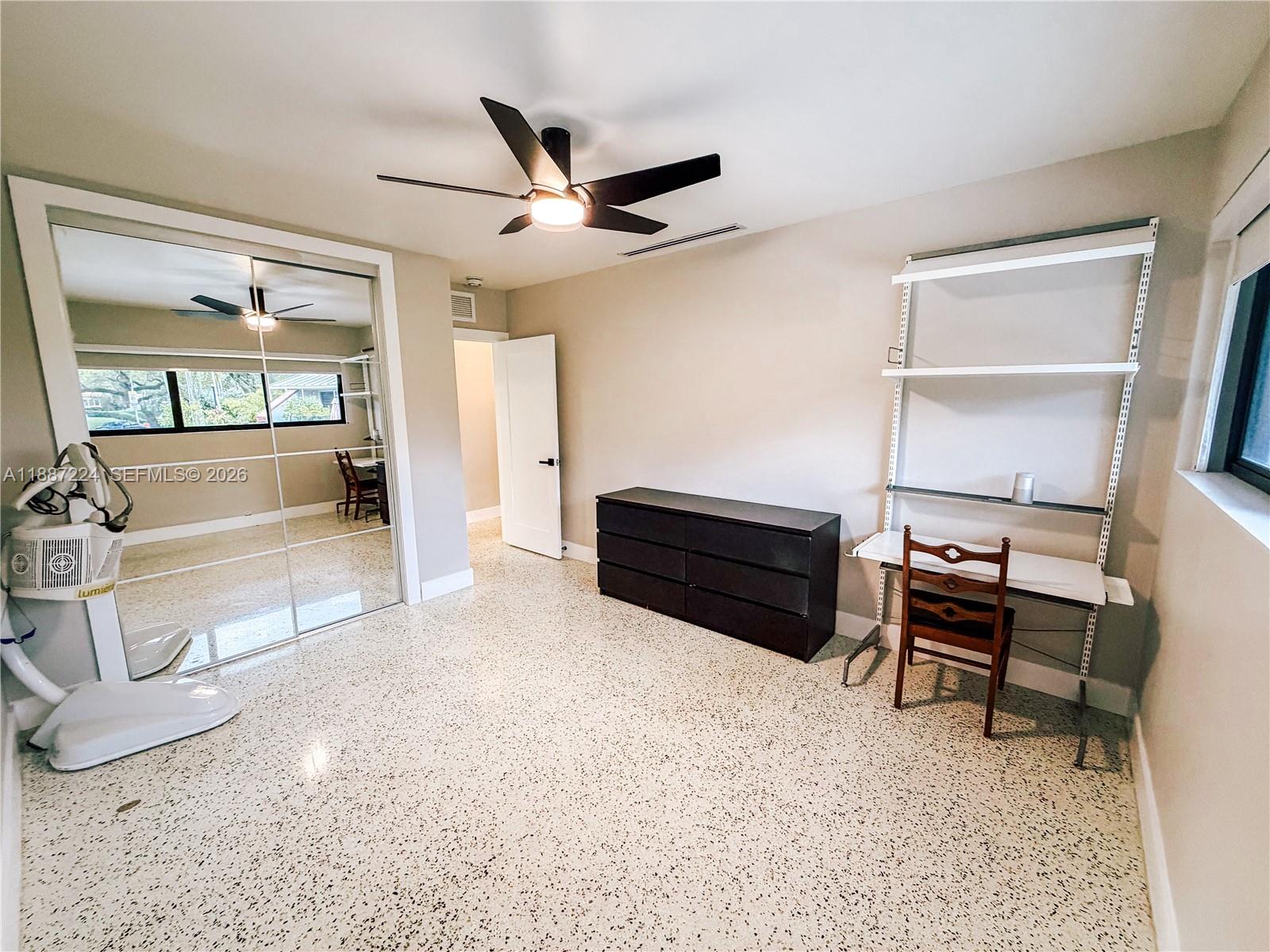 A11887224 Property Photo 38