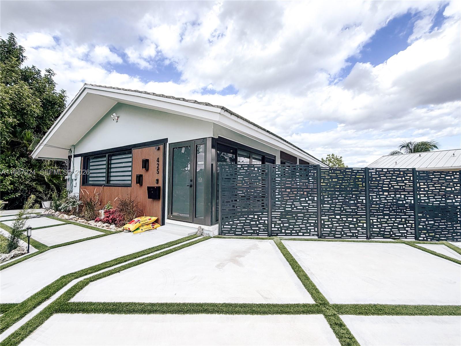 A11887224 Property Photo 59