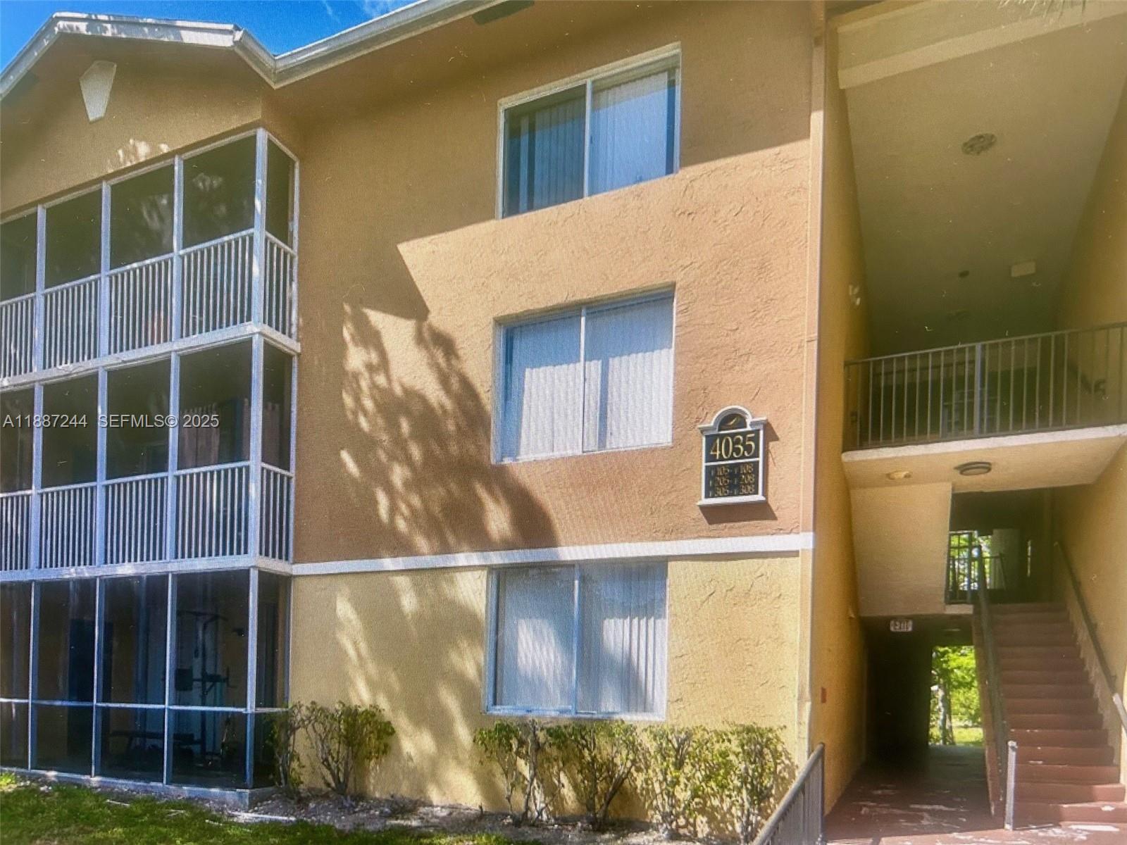 A11887244 Property Photo 1