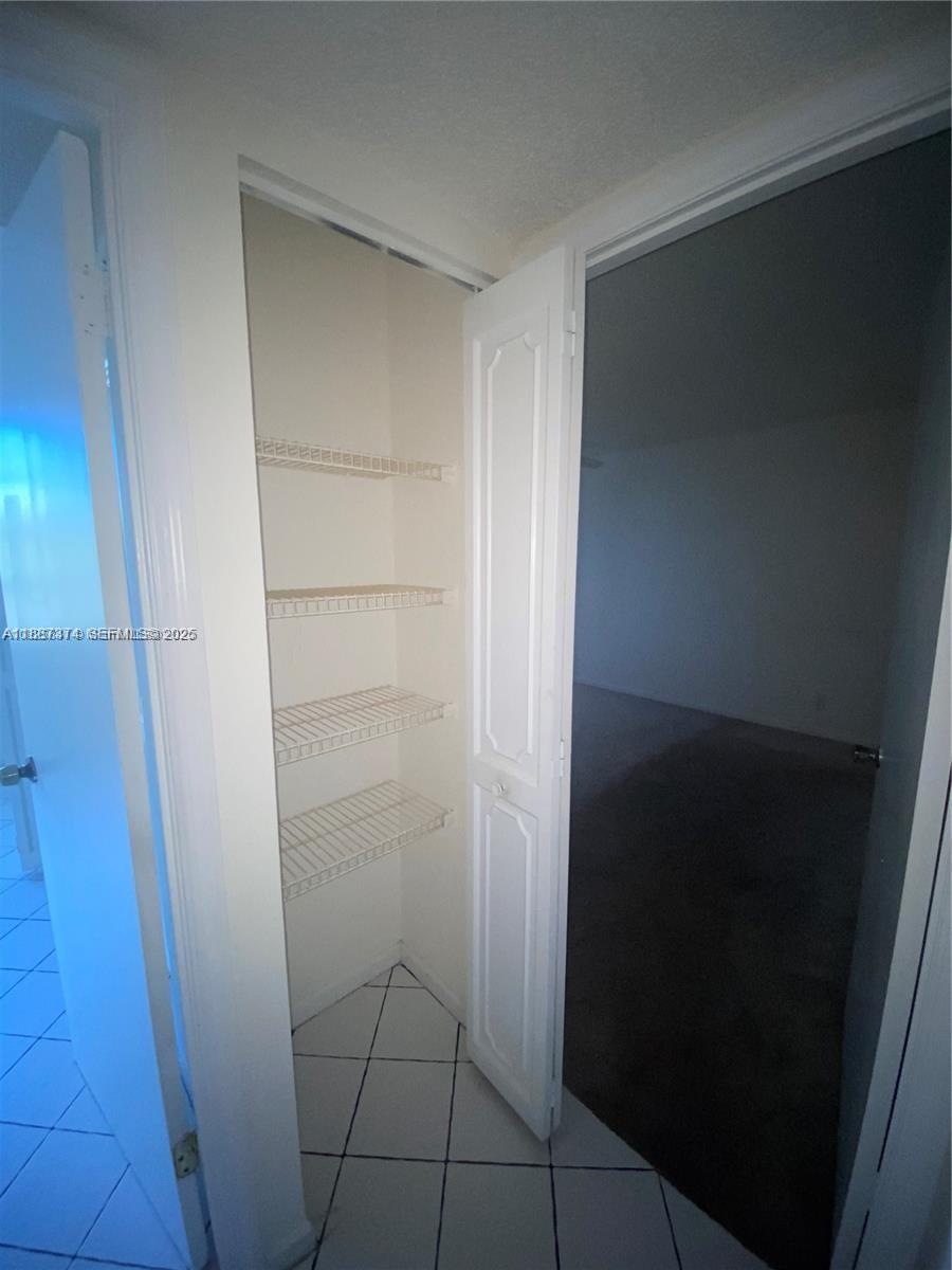 A11887374 Property Photo 6