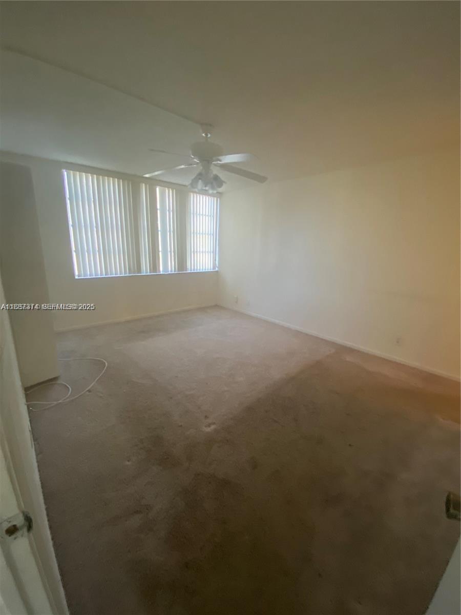 A11887374 Property Photo 8