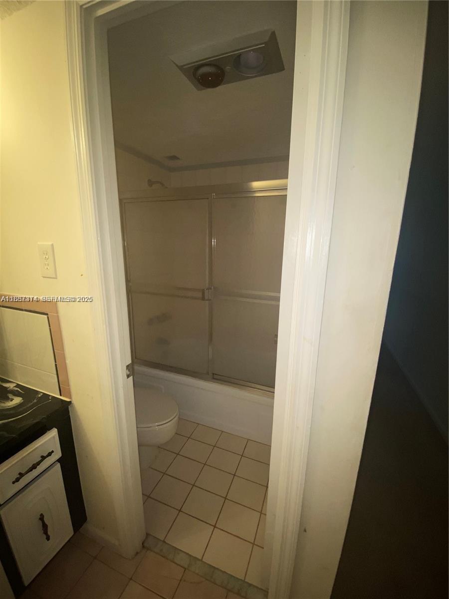 A11887374 Property Photo 11