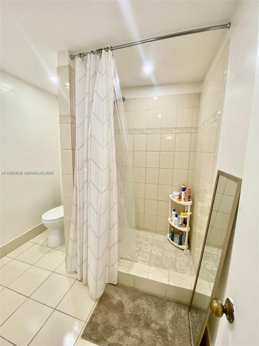 10000 Nw 80 Court 2565 Property Photo 10