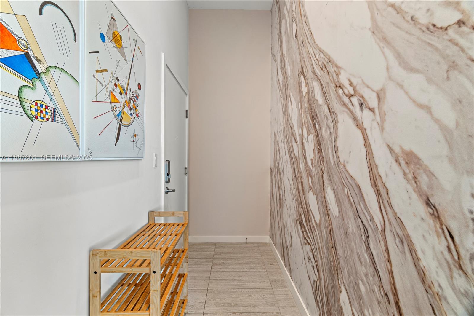 A11887801 Property Photo 6