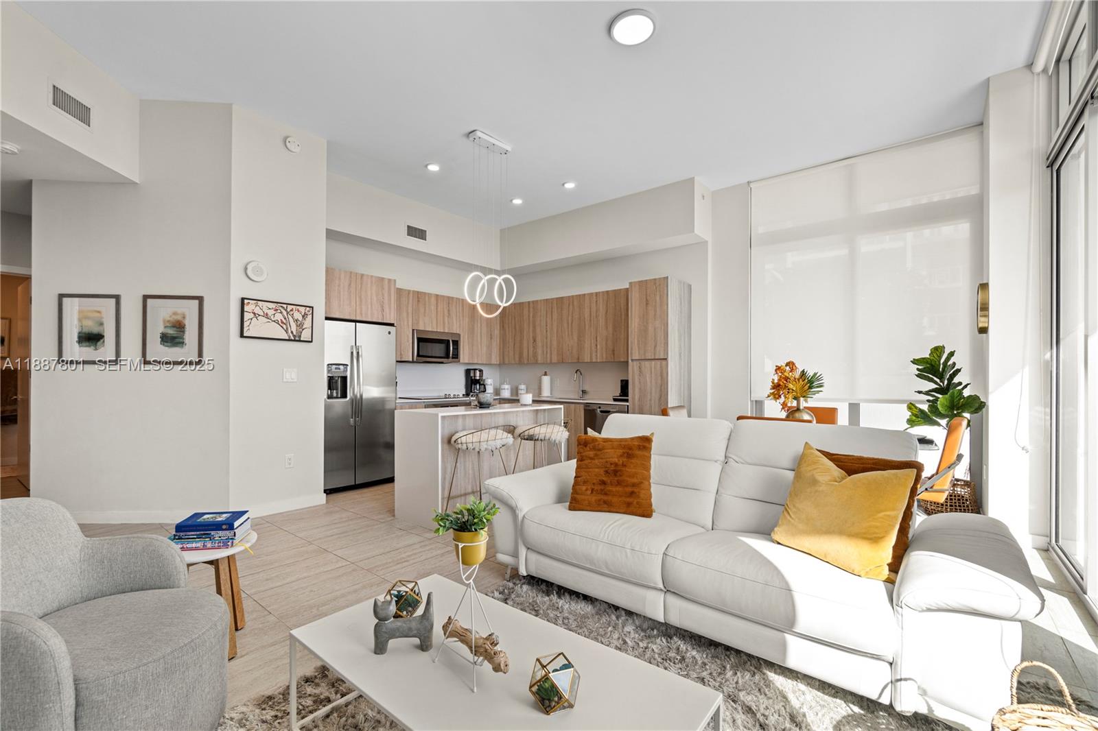A11887801 Property Photo 13