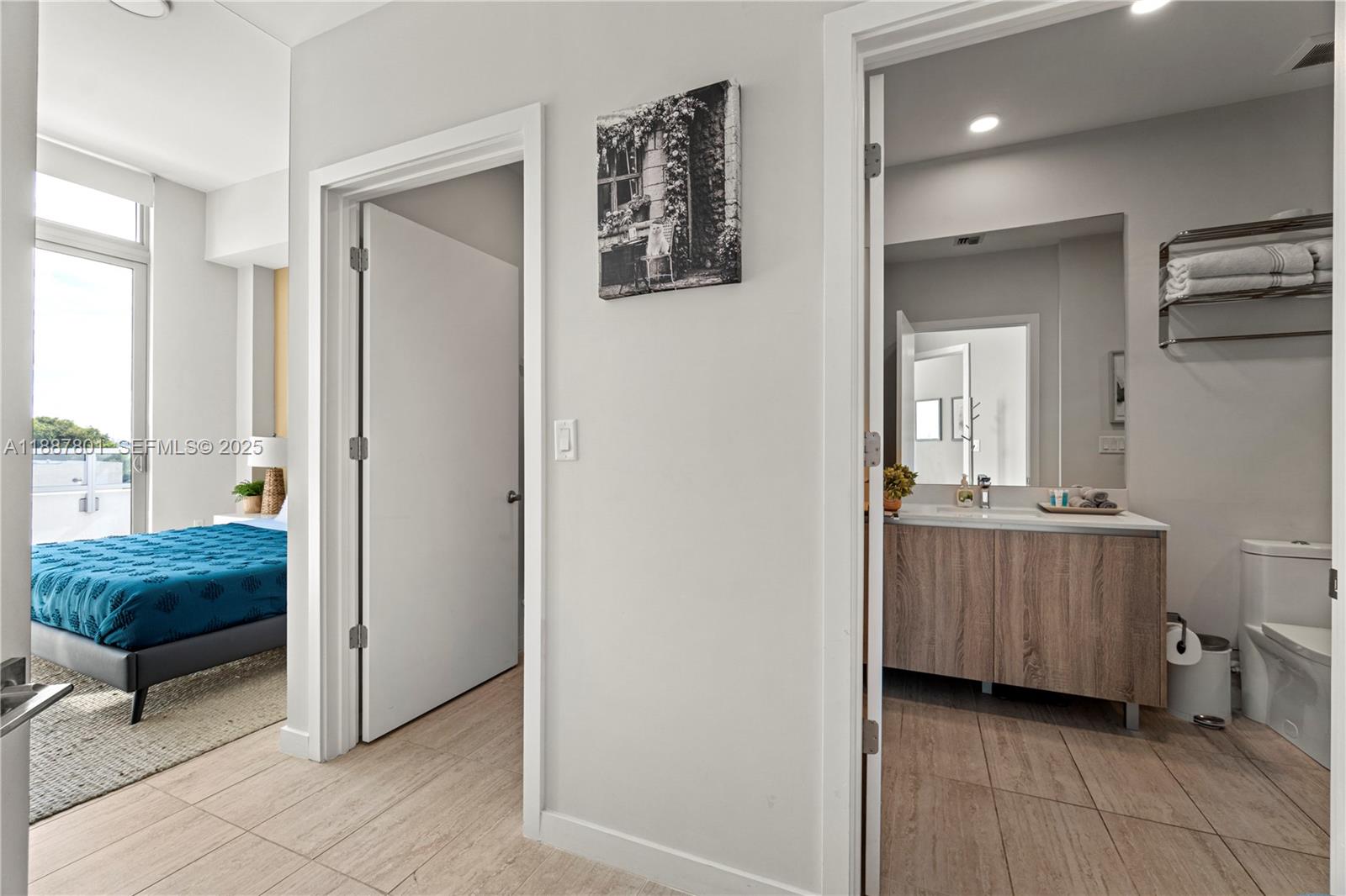 A11887801 Property Photo 19