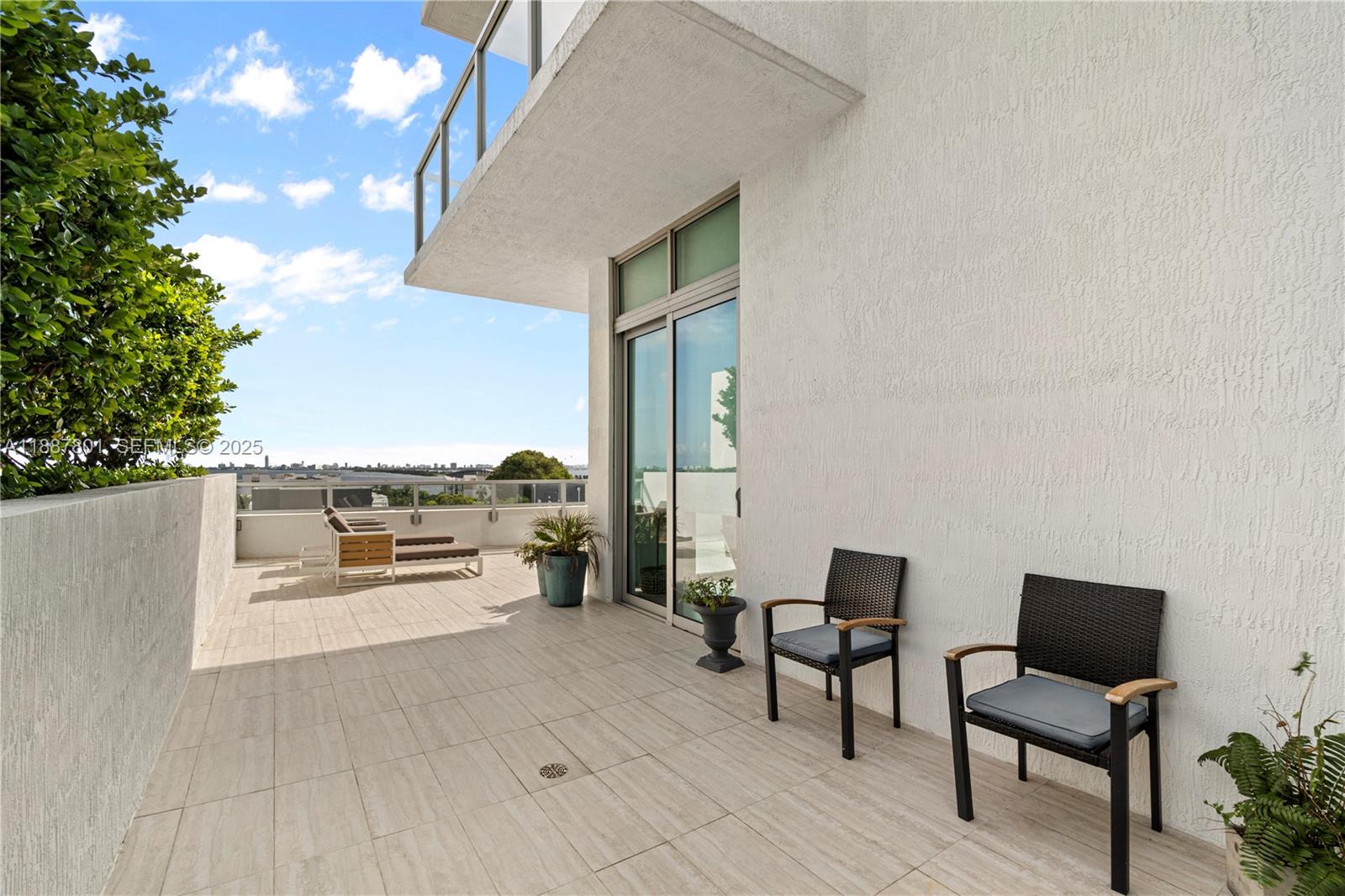 A11887801 Property Photo 29
