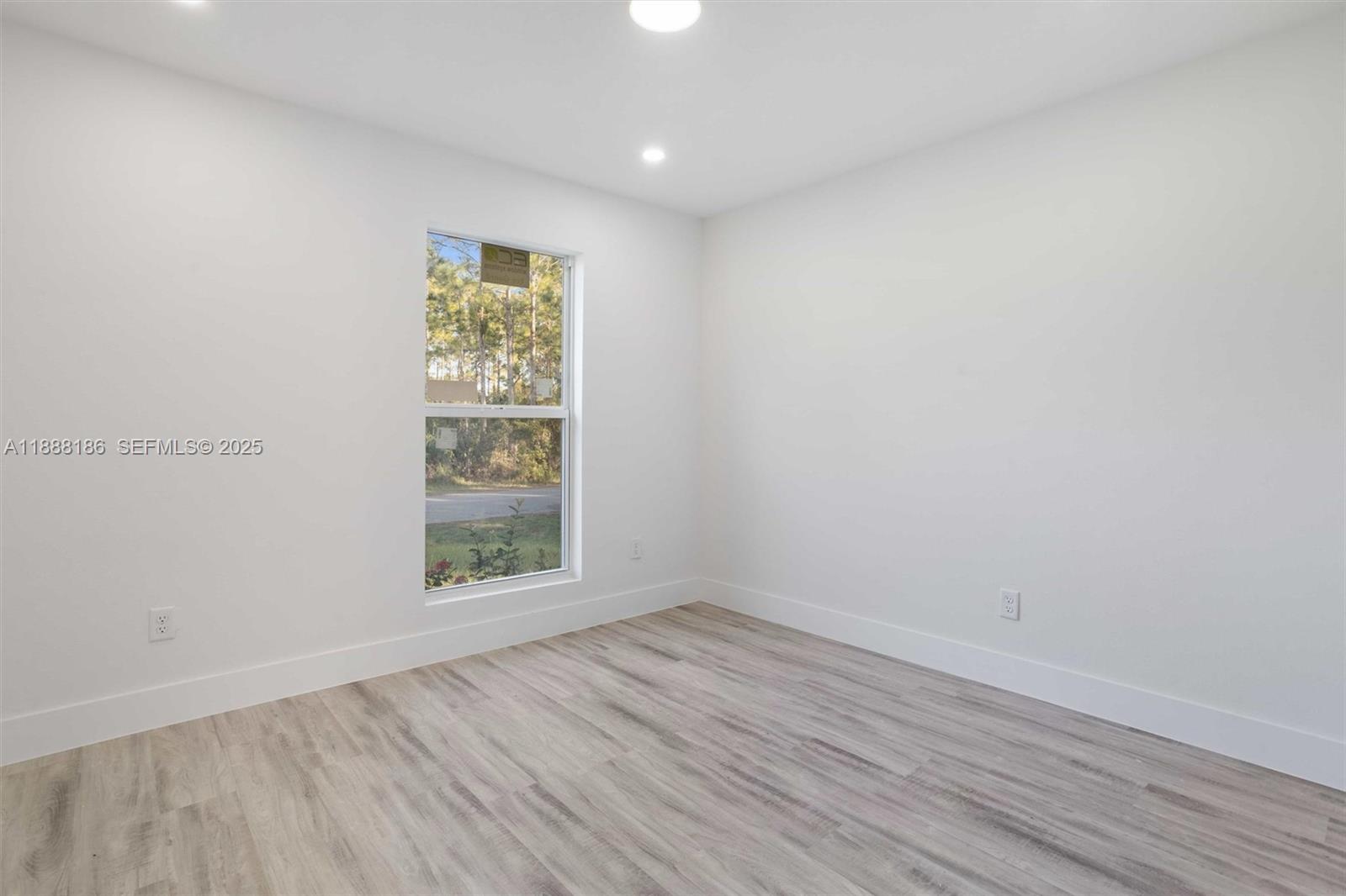 1150 Se Tarleton Street Property Photo 17