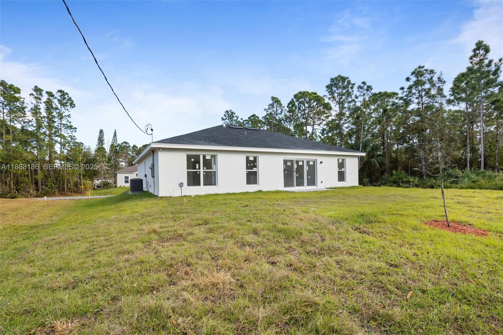 1150 Se Tarleton Street Property Photo 24