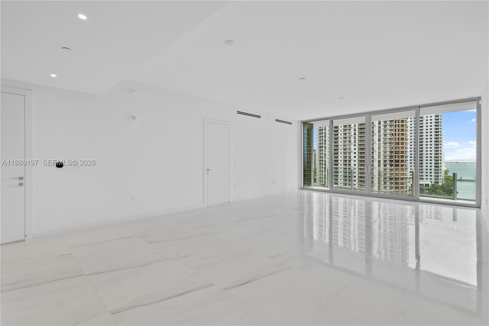300 Biscayne Blvd Way 1103 Property Photo 1
