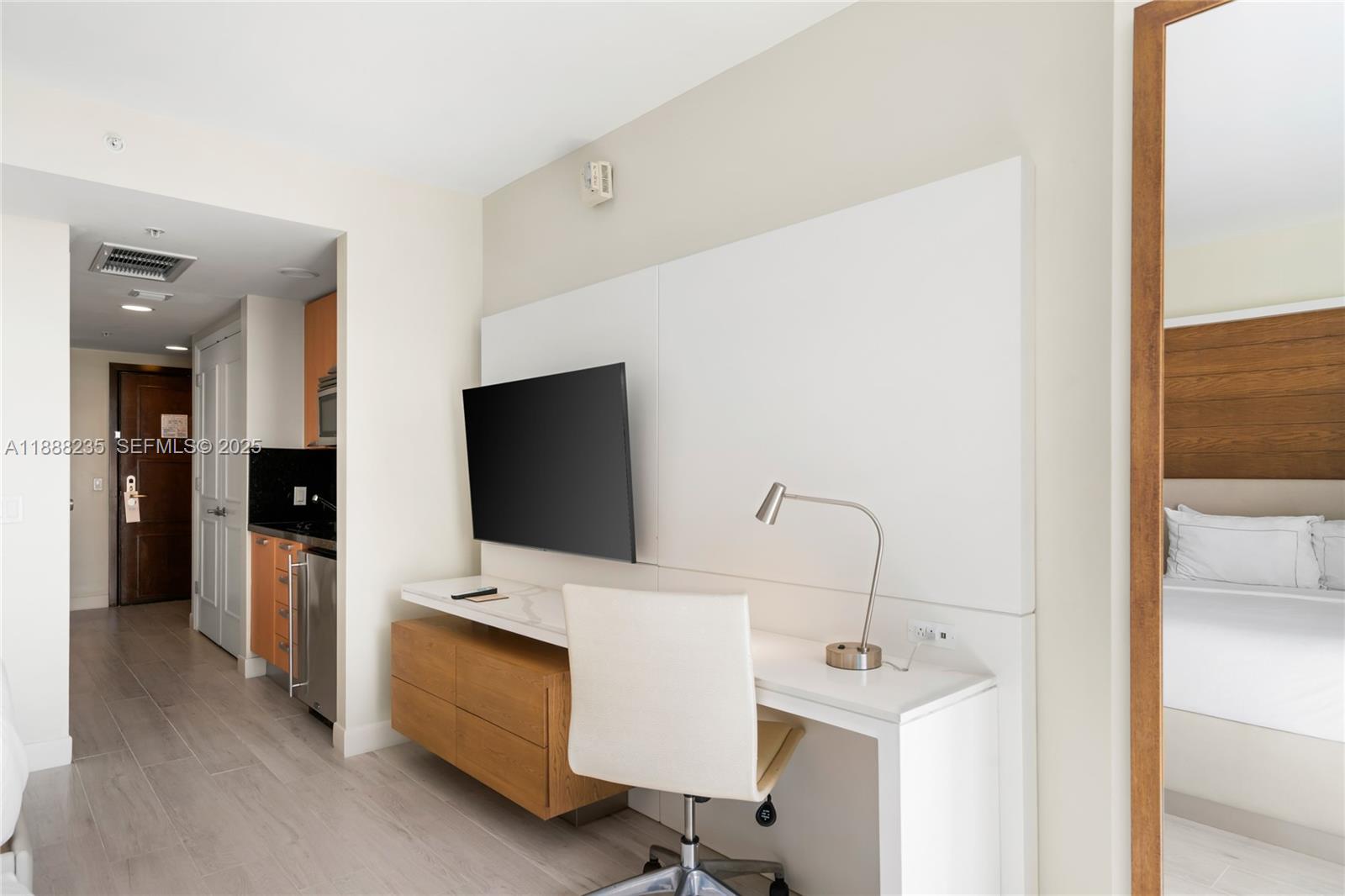 505 N Fort Lauderdale Beach Boulevard 1215 Property Photo 26