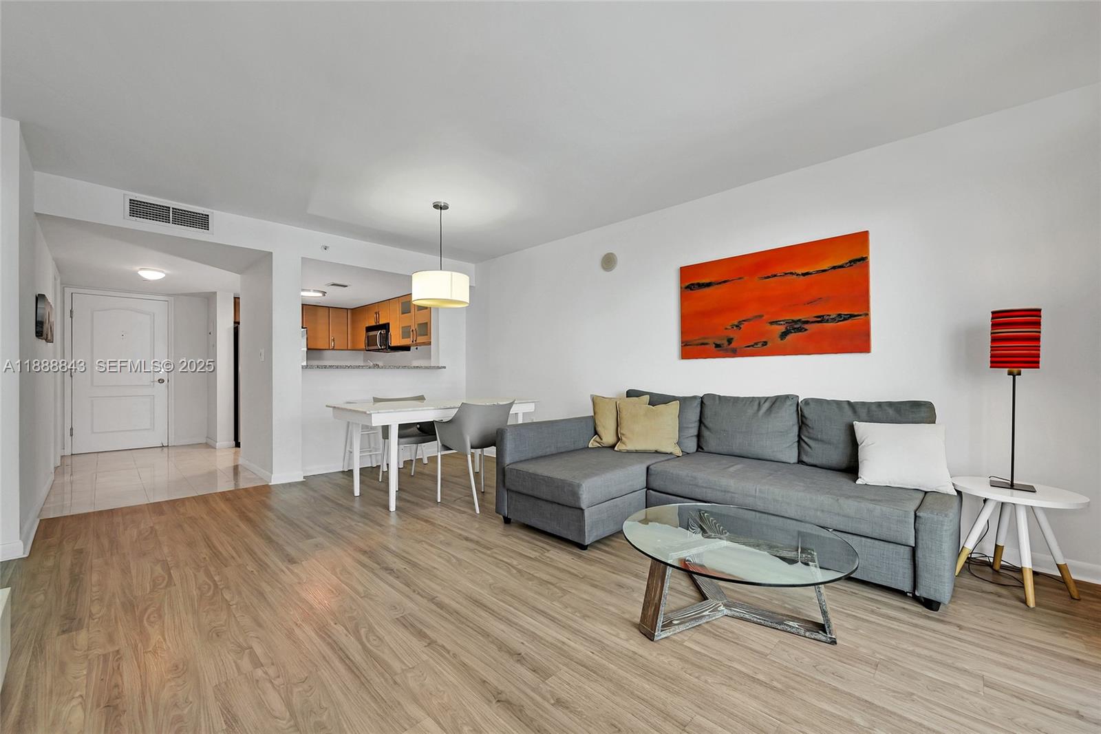 2101 Brickell Avenue 905 Property Photo 6