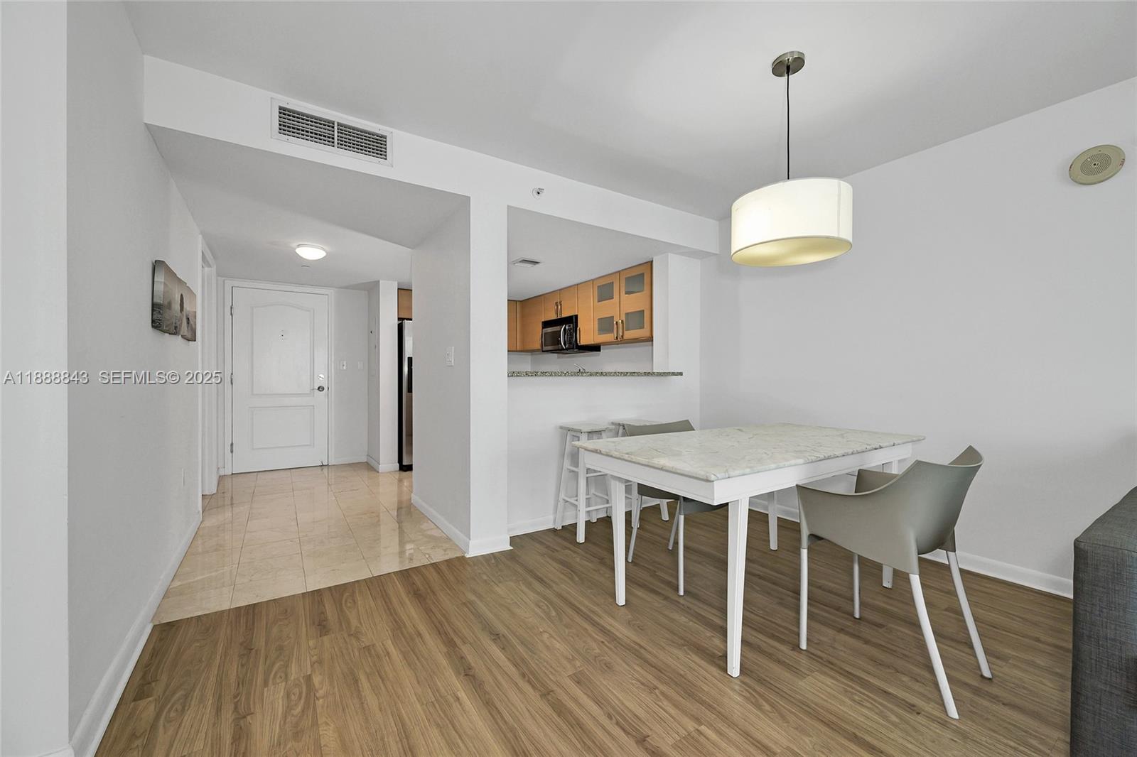 2101 Brickell Avenue 905 Property Photo 11